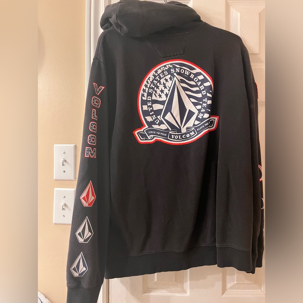 Volcom Hoodie - Picture 3 of 3
